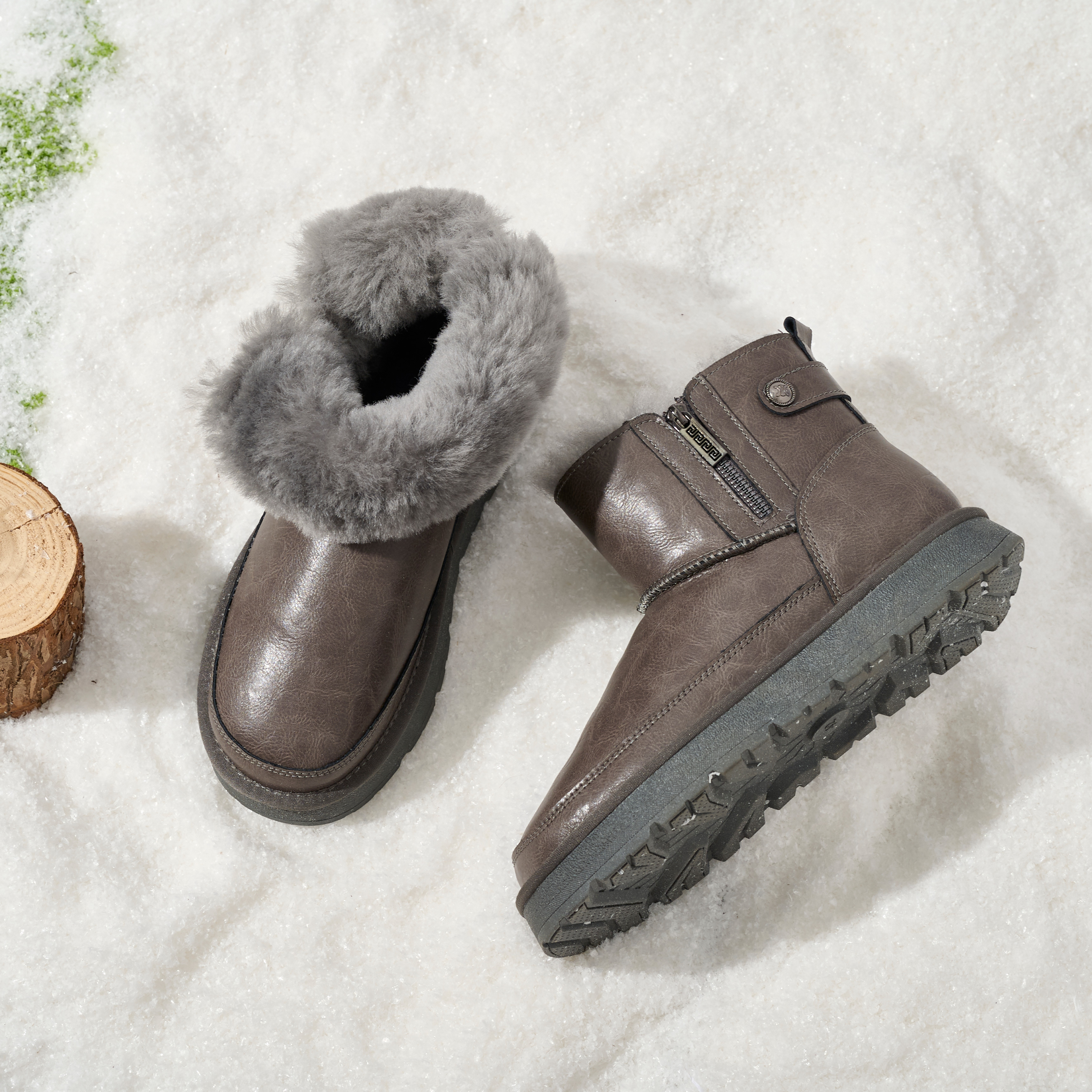 Winter Proof Men's Insulated Snow Boots Bulk Order Thermal Fleece Lined Mid-Calf Design Winter Boots with Metal Buckle Details