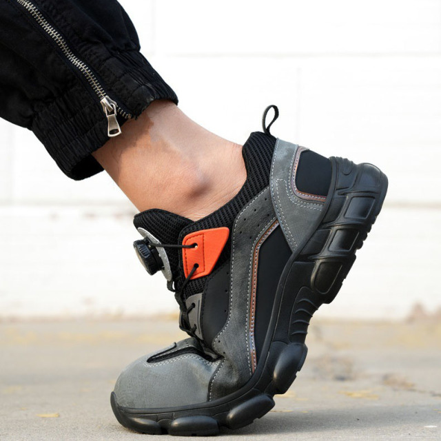 Outdoor Stab-proof Non-slip Work Shoes Steel Head Men's Breathable Wear-resistant Site Safety Shoes