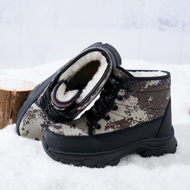 Fashionable Men's Waterproof Classic Winter Boots Shoes Factory Direct Outdoor Warm Plush Winter Snow Boots