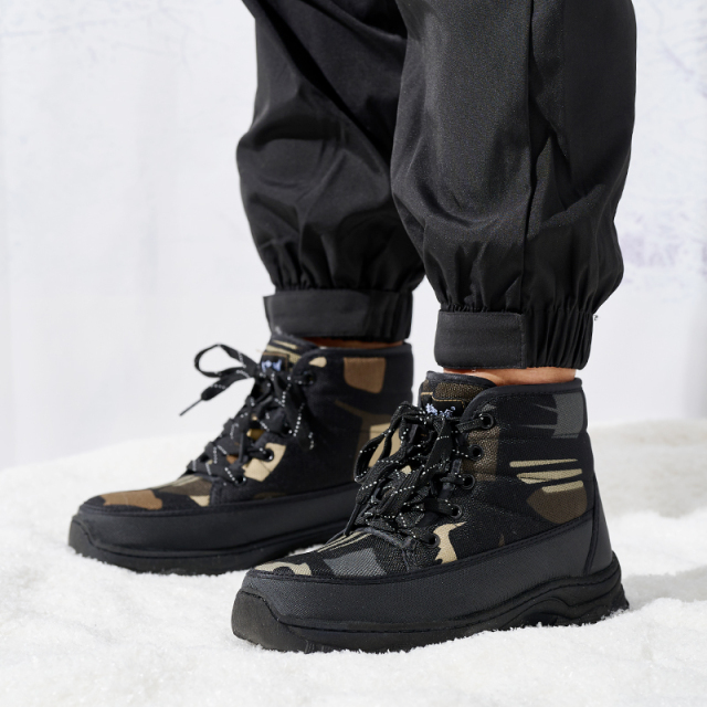 Fashionable Men's Waterproof Classic Winter Boots Shoes Factory Direct Outdoor Warm Plush Winter Snow Boots