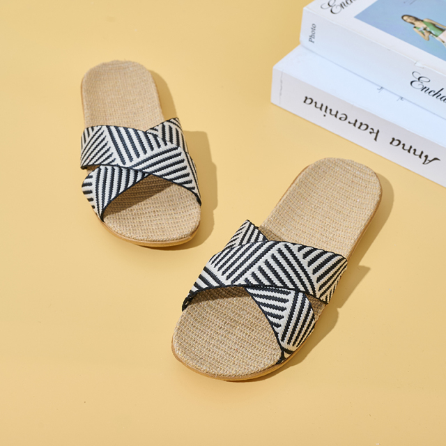 Factory Directly Sale Women's Summer Minimalist Style Line Slippers Custom Sweat Absorbing Fashion Simple Stripes Linen Slippers