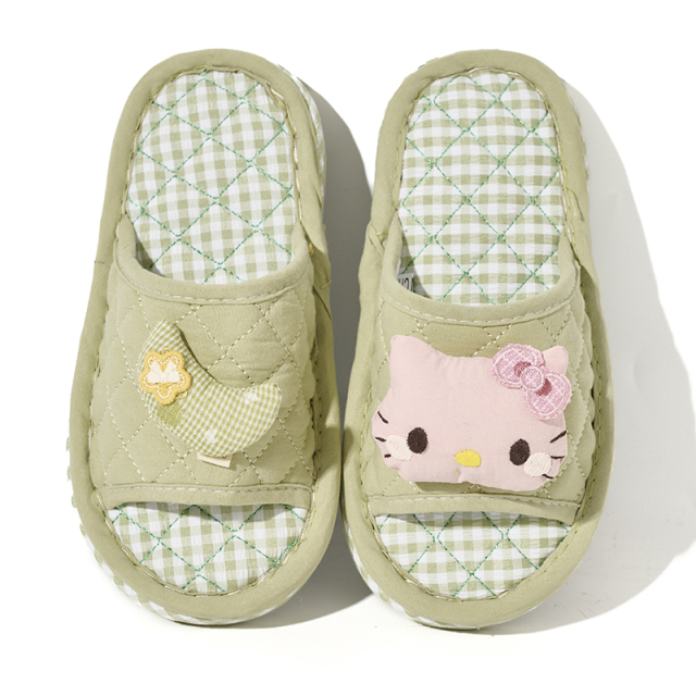 BAIRUILUN Thickened Fabric Kids Cute Animals Slippers Soft Sole Casual Cartoon Style Baby Slippers