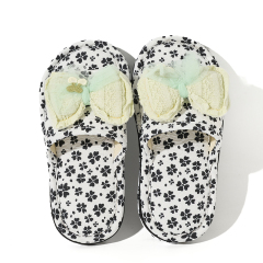 BAIRUILUN Warm Fashion Indoor Kids Slippers Cute Cat Non-Slip Household Slippers Children Home Cotton Slippers