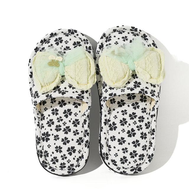 BAIRUILUN Warm Fashion Indoor Kids Slippers Cute Cat Non-Slip Household Slippers Children Home Cotton Slippers