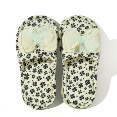 BAIRUILUN Warm Fashion Indoor Kids Slippers Cute Cat Non-Slip Household Slippers Children Home Cotton Slippers