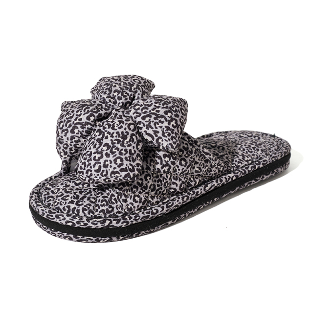 Factory Custom Bedroom Tree-layer Four-leaf Clover Silent Slippers Anti-slip Comfortable Indoor Women's Soft Big Bow Slippers