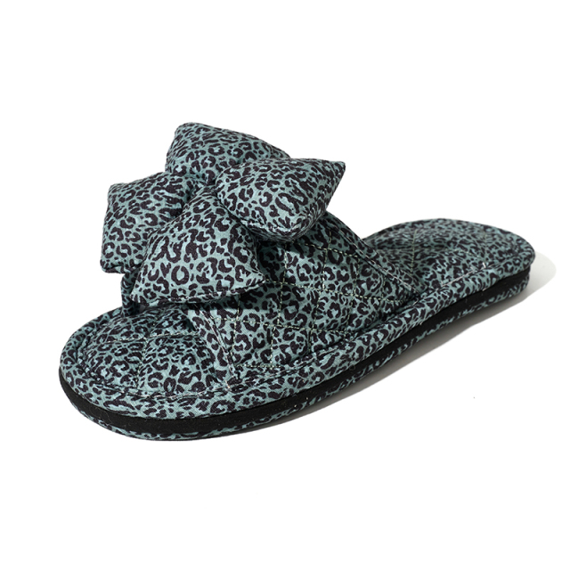 Factory Custom Bedroom Tree-layer Four-leaf Clover Silent Slippers Anti-slip Comfortable Indoor Women's Soft Big Bow Slippers