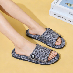 Factory Custom Bedroom Tree-layer Leopard Print Cloth Slippers Anti-slip Comfortable Indoor Women's Soft Casual Slippers