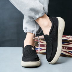 Bairuilun Men's Slip-On Commuting OEM Accepted Casual Shoes Soft Sole Breathable Mesh Lightweight Walking Shoes