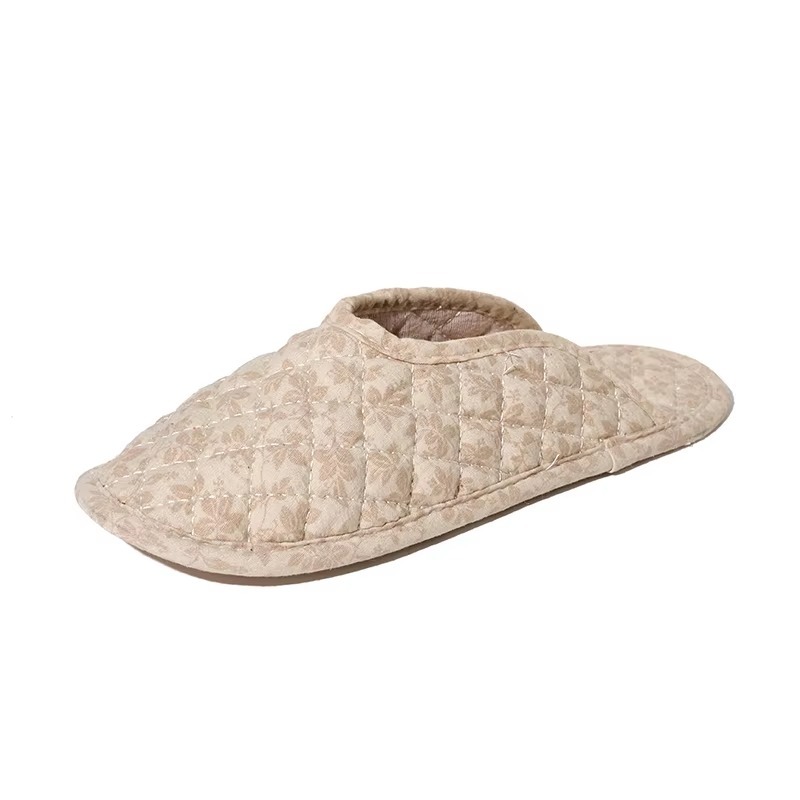 Custom Women's Quilted Cotton Breathable Slippers, Soft Silent Thin Sole Crawl Slippers for Indoor Use