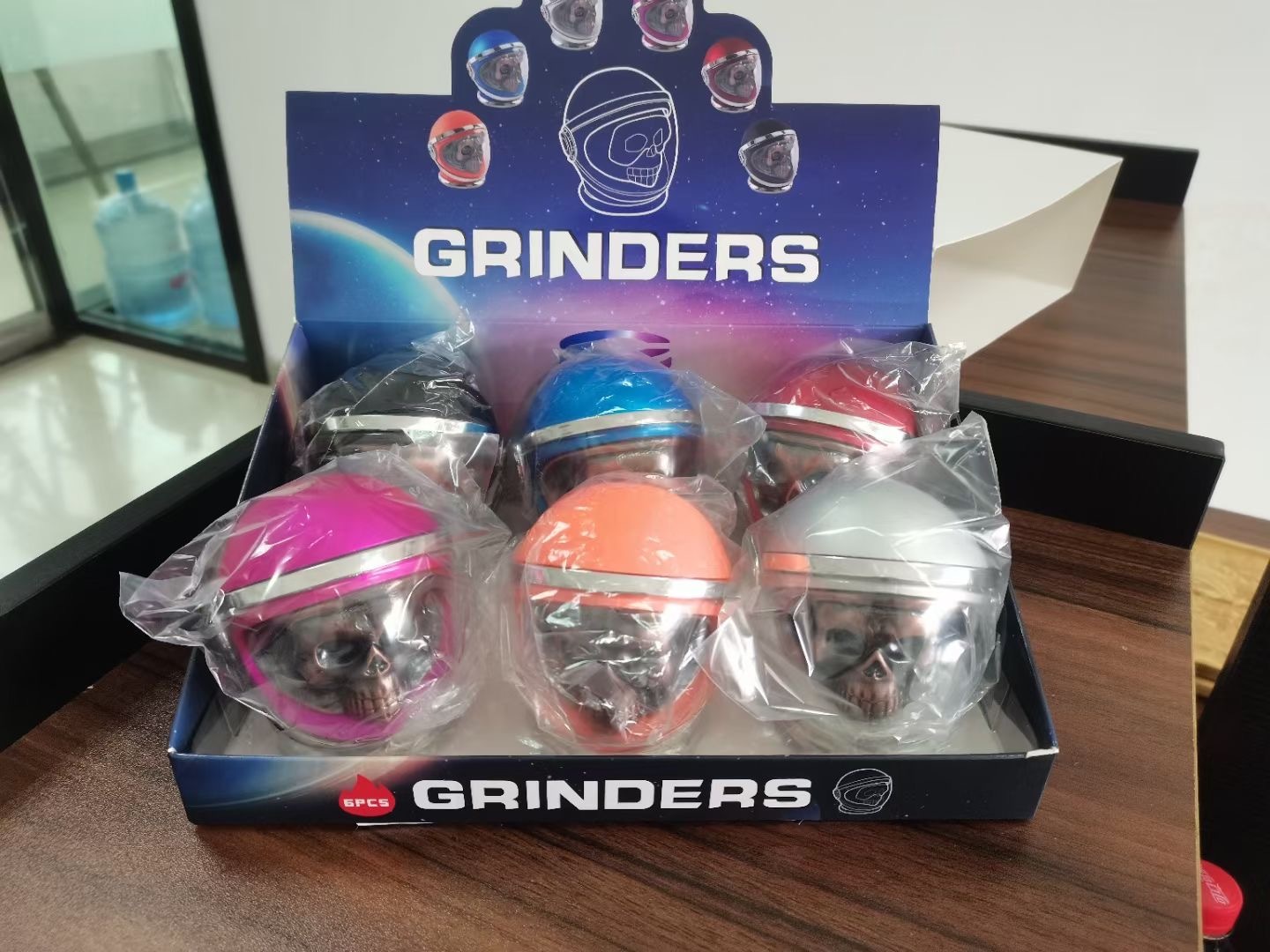 Grinder - 08 Skull Tobacco Grinder （ 4 layer）