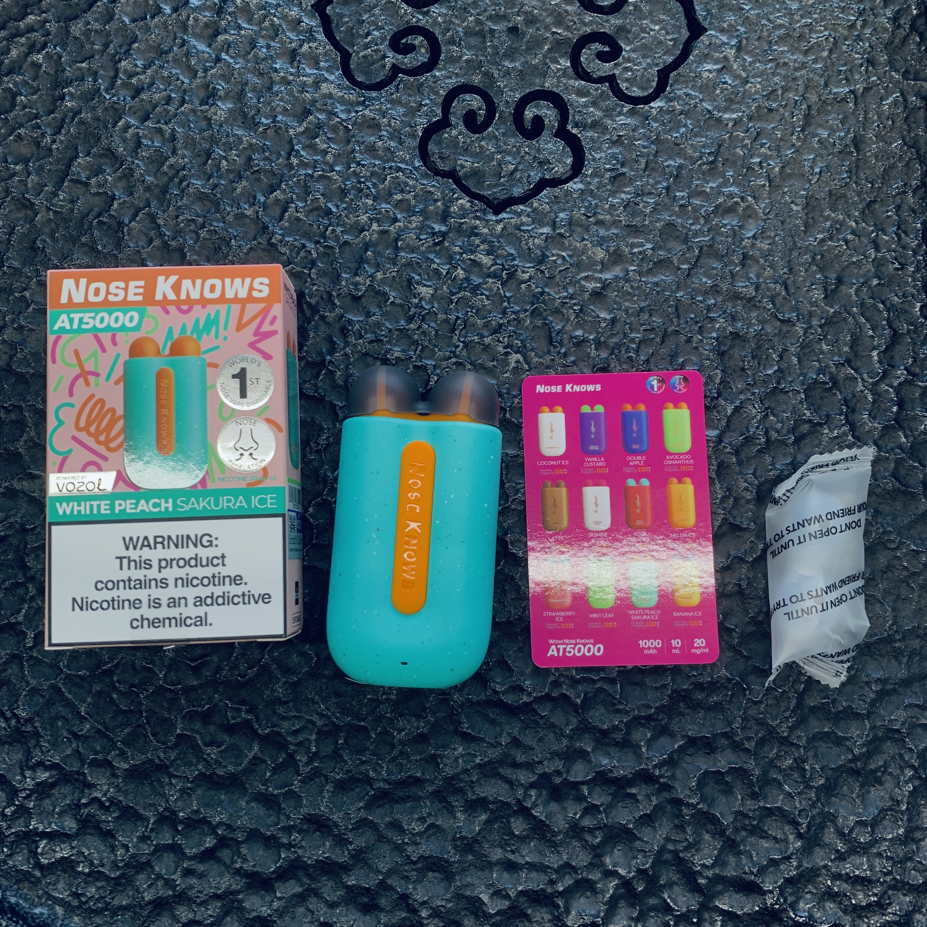 VOZOL NOSE KNOWS  AT5000 Disposable with 12 flavors in stock（5pcs/box,200pcs/CTN）