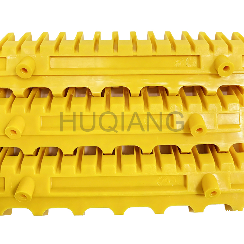 Escalator Parts Escalator Yellow Plastic Demarcation Step DEE2145489 90 91 92 93 Yellow Plastic Insert Spare Part