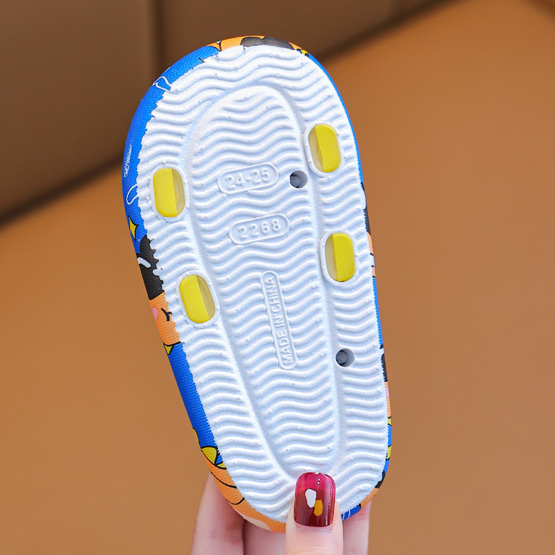 Zapatillas para niños con motivo cocodrilo