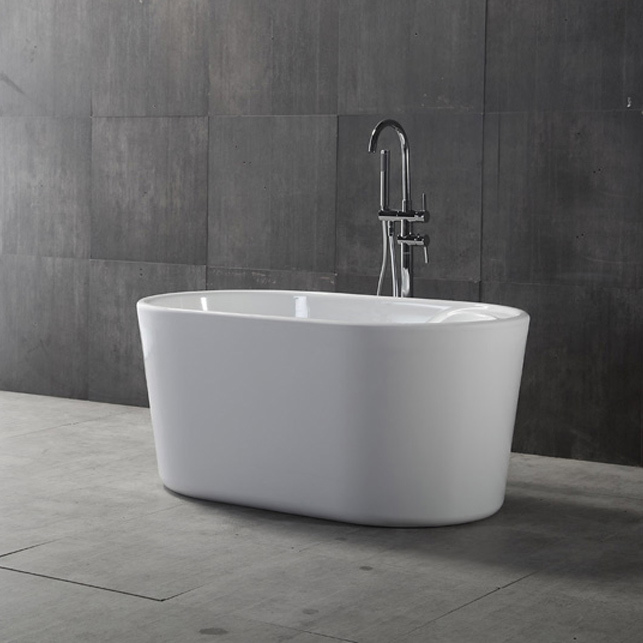 Ovale freistehende japanische Badewanne aus Acryl mit integriertem Sitz XA-107