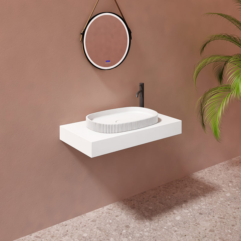 Lieferant Oval geriffelte vertikale Linie Badewanne aus Kunststein und Waschbecken mit fester Oberfläche Komplettset TW-8681-Serie