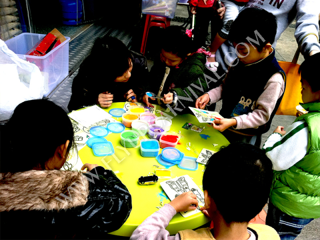 幻彩沙畫 Rainbow Sand Painting,飛昇嘉年華 FLYUP CARNIVAL