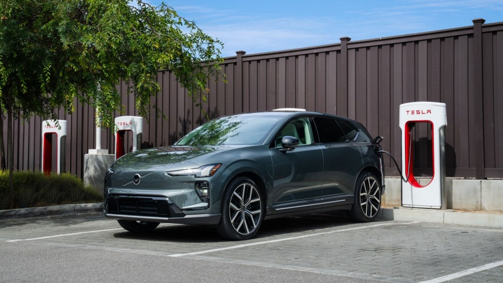 One App, 20,000 Chargers: What Volvo's Tesla Supercharger Integration Tells Us About the Future of EV Charging