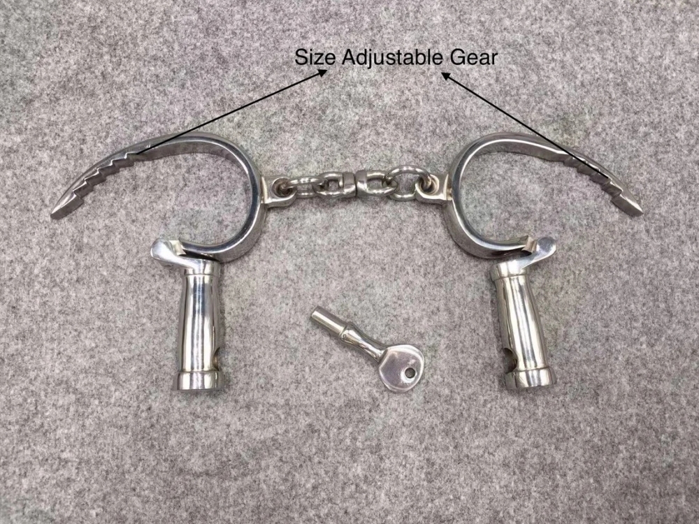 Adjustable Stainless Steel Horseshoe Handcuffs Metal Bondage Gear