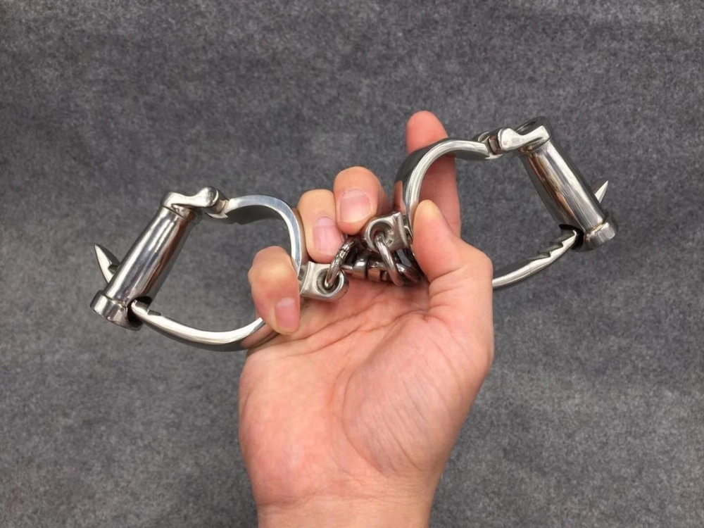 Adjustable Stainless Steel Horseshoe Handcuffs Metal Bondage Gear