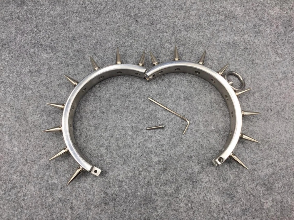 Customizable Metal Bondage Gear Device Stainless Steel BDSM Collar With 1 Row Of Spikes