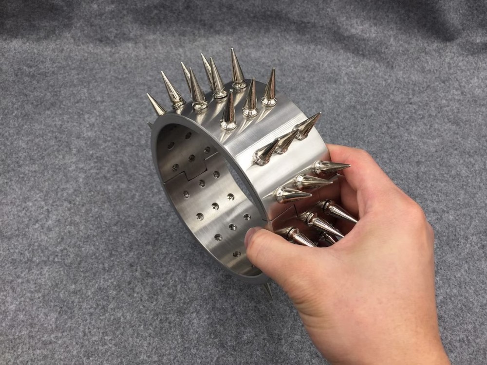 Customizable Metal Bondage Gear Device Stainless Steel Collar With 3 Row Of Spikes
