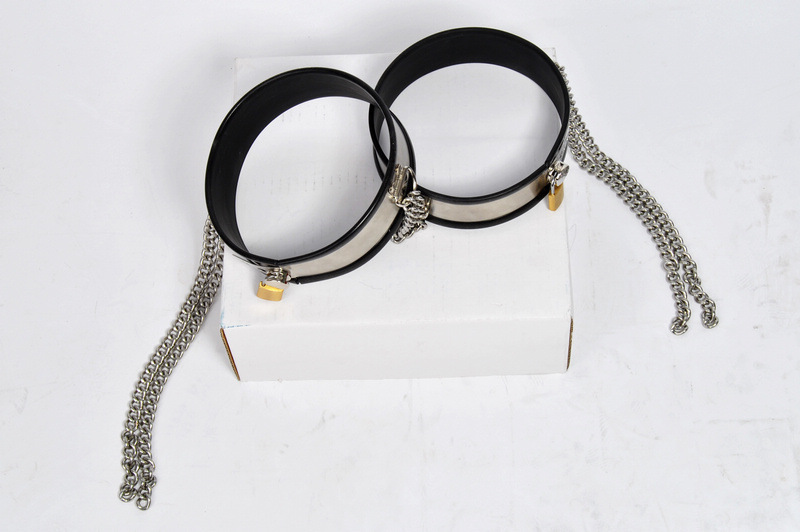 Stainless Steel Silicone Liner Thigh Ring Chain Chastity Belt Leg Cuffs With Lock