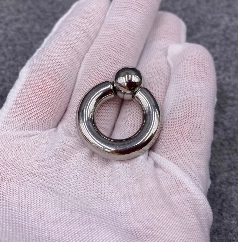 Custom Screw On Captive Bead Ring
