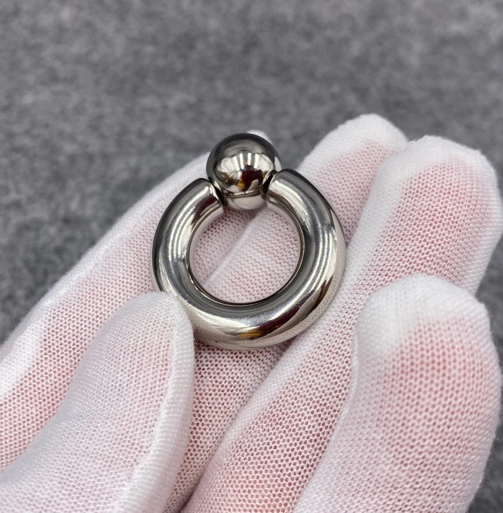 Custom Screw On Captive Bead Ring