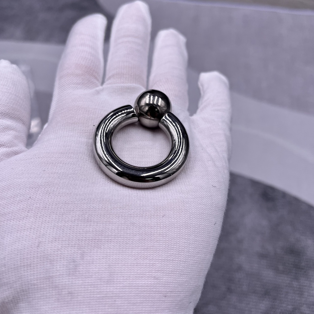 In Stock Gauge 8mm Screw On Captive Bead Ring