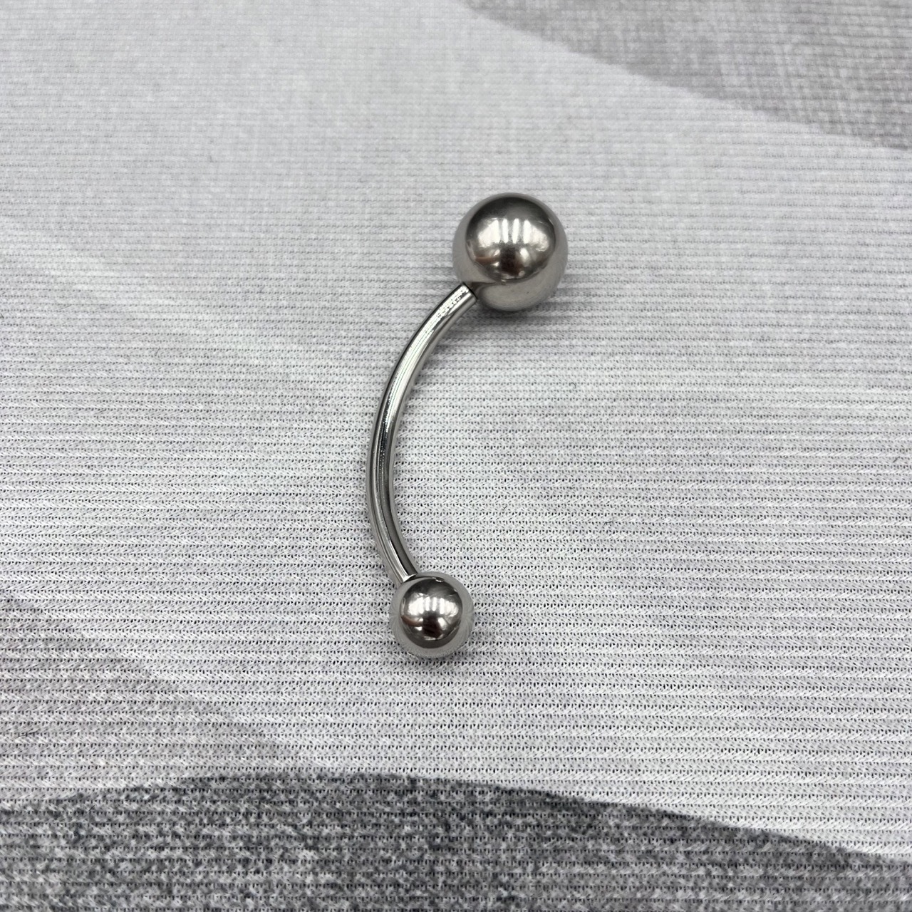 In Stock Gauge/Thickness 3.5mm Titanium Body Jewelry Bent Barbell