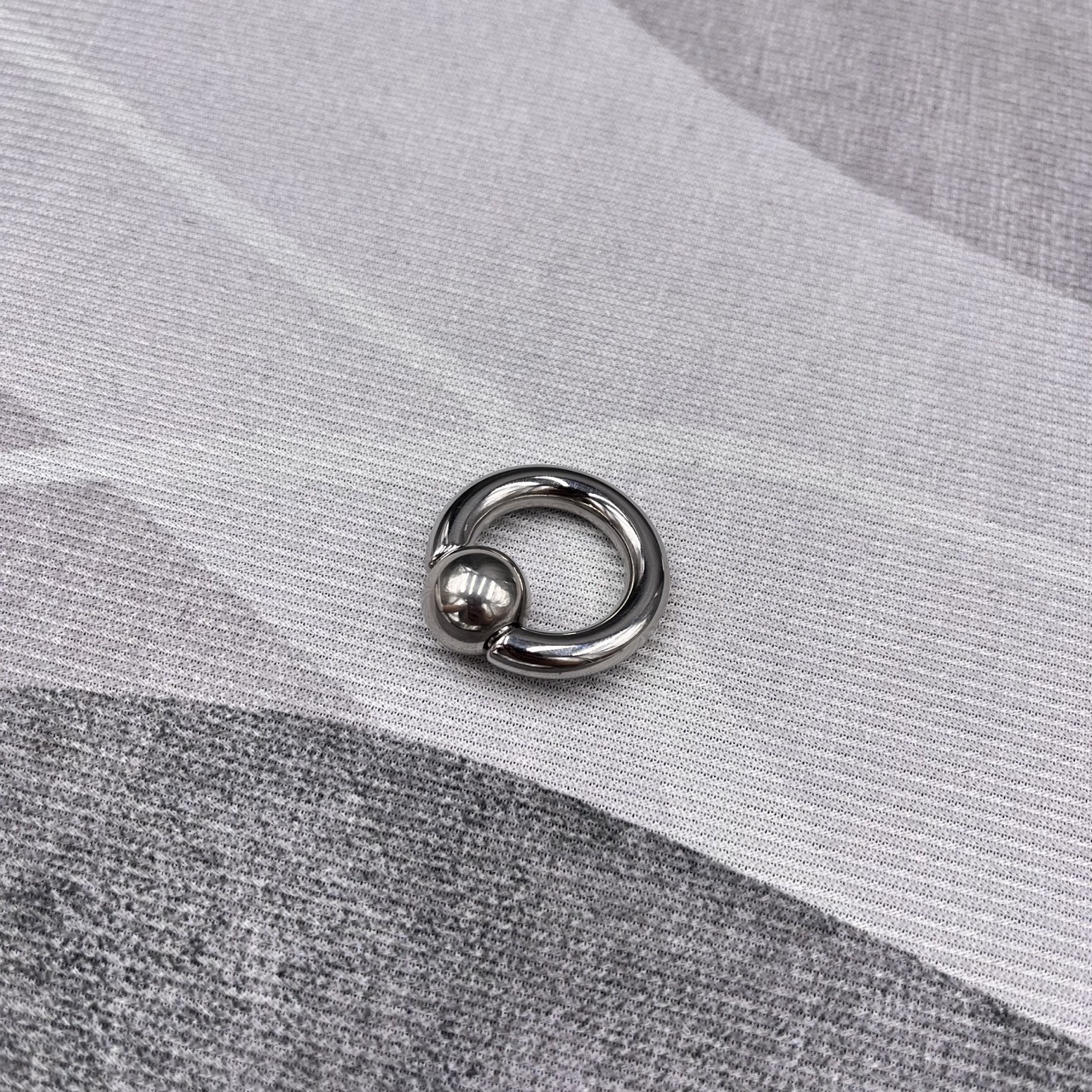 In Stock Thickness 6mm Stainless Steel Body Jewelry Snap Fit Captive Bead Ring