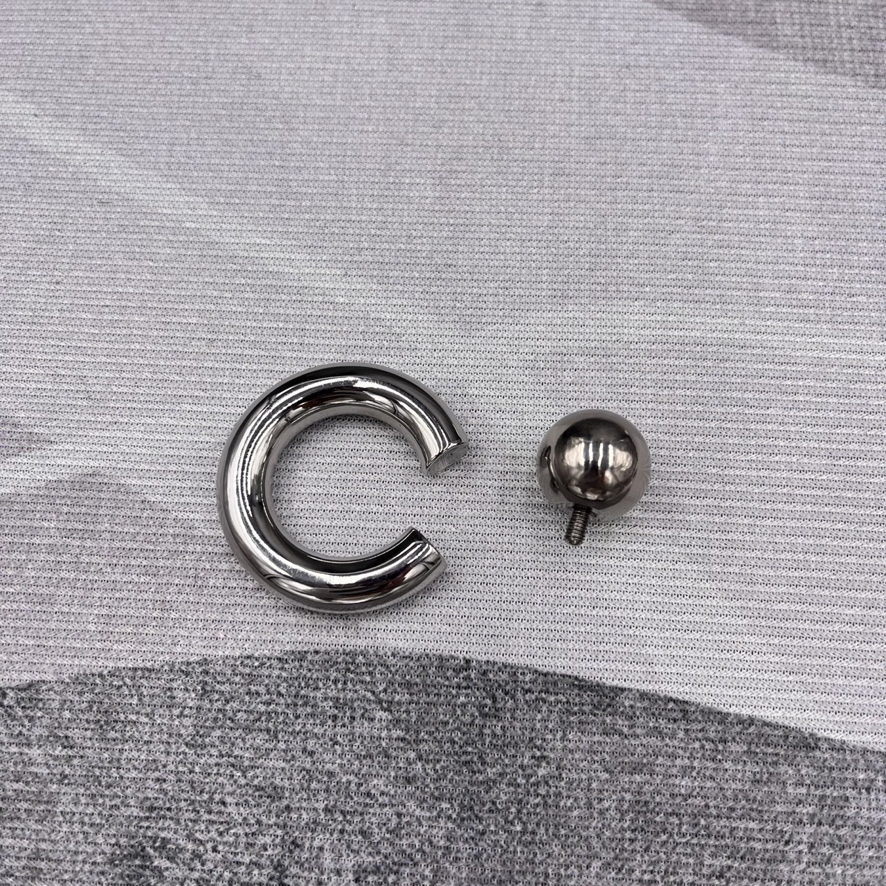 In Stock Gauge 8mm Screw On Captive Bead Ring