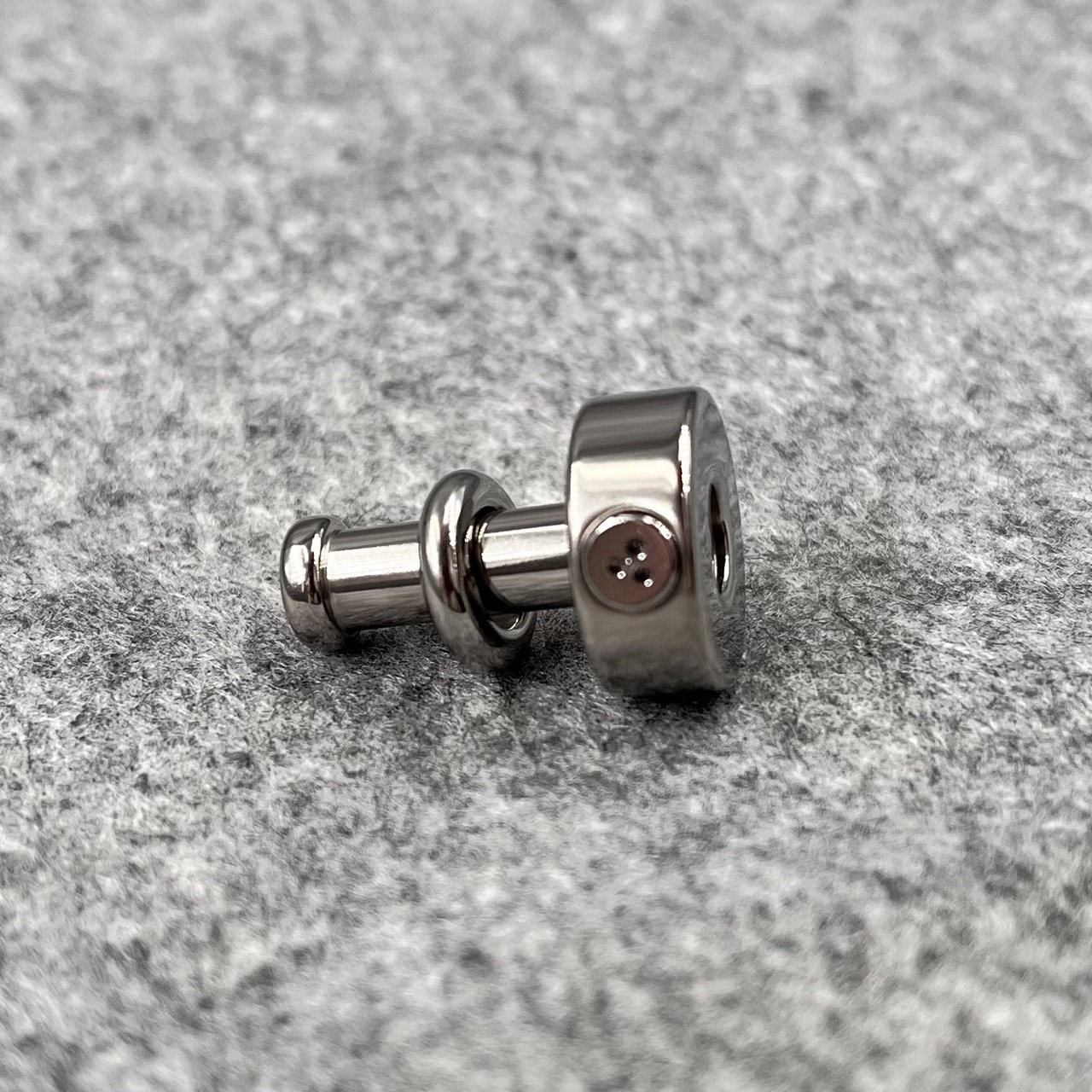 Titanium TetherSpout For Nom-Piercing Chastity