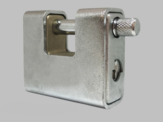 ARMOURED PADLOCK