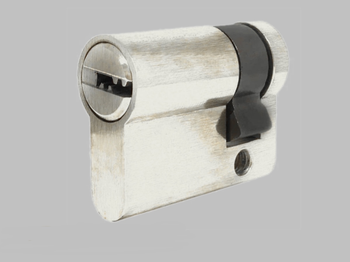 EUROPROFILE HALF CYLINDER WITH DIN CAM