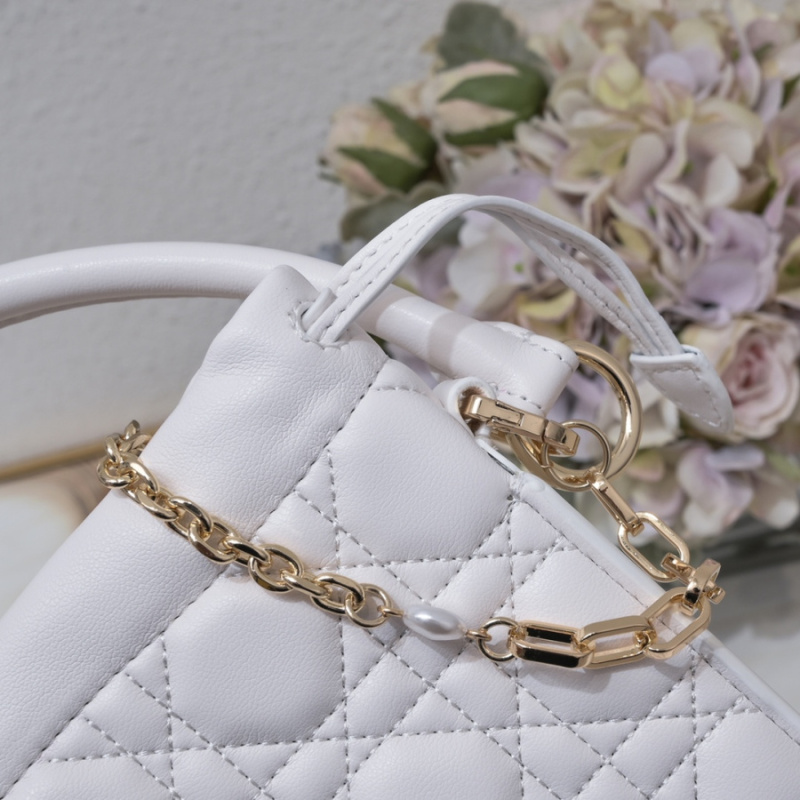 DIOR迪奥 新款手袋 女包 LADY Dior迷你手袋 高雅的复古风格迷你手袋