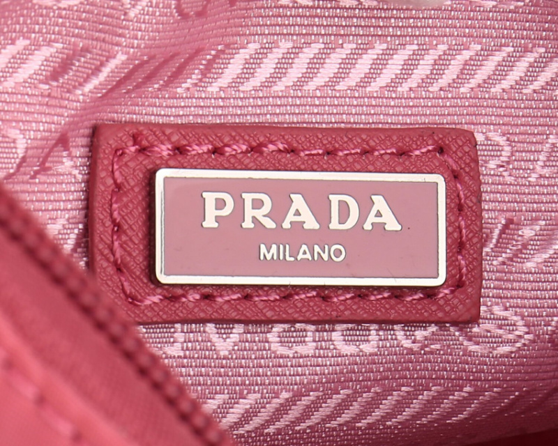 Prada/普拉达女包 三角标 新款nylon Hobo腋下包