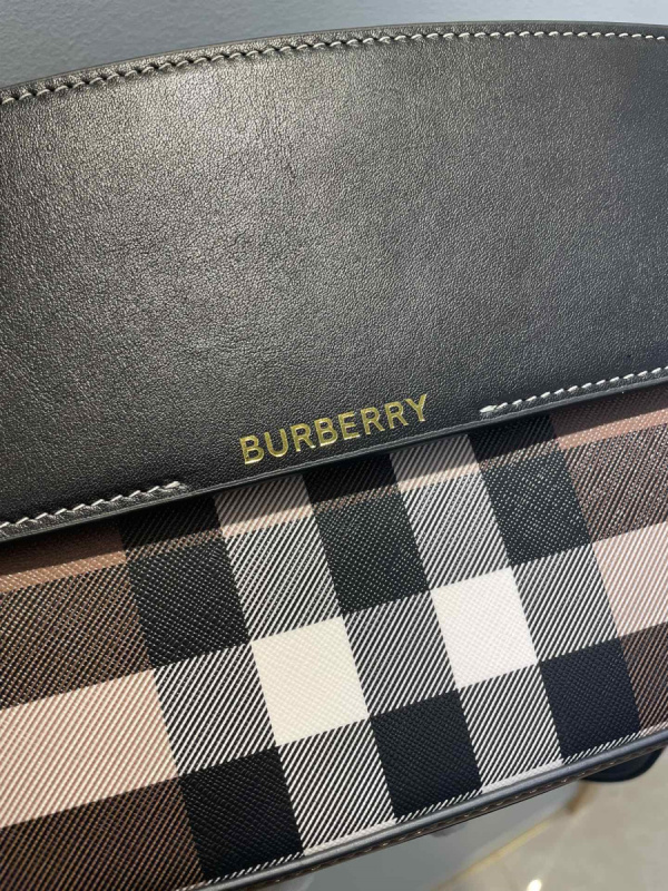 BURBERRY博柏利巴宝莉 女包新款走秀肩背包