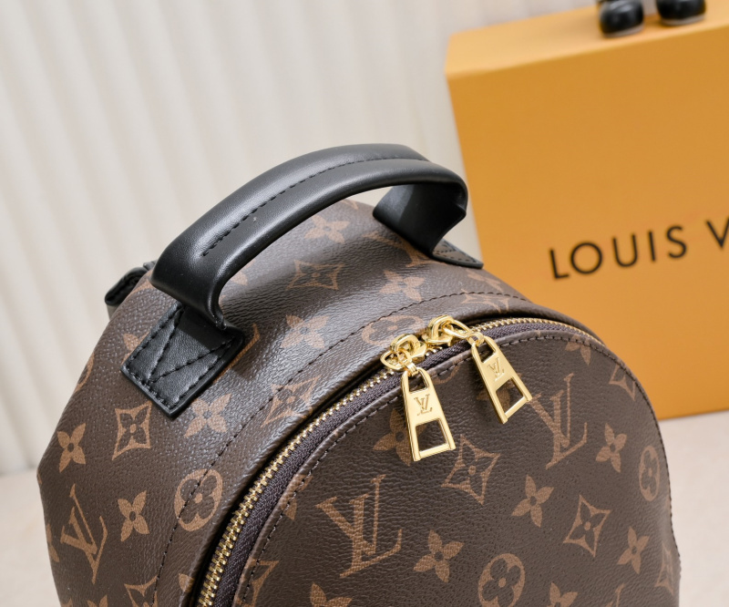 LV/路易威登2023新款女士 新款背包，迷你M44873，中号44871，41560，41561，41562