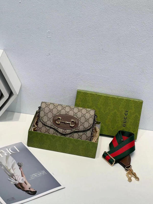 古驰GUCCI古奇女包724713 GUCCI Box Horsebit1955迷你斜挎包18cm