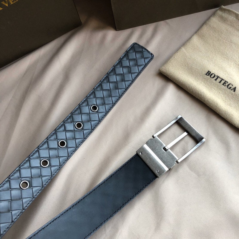 葆蝶家Bottega Veneta 皮带 搭配旋转尾夹针扣