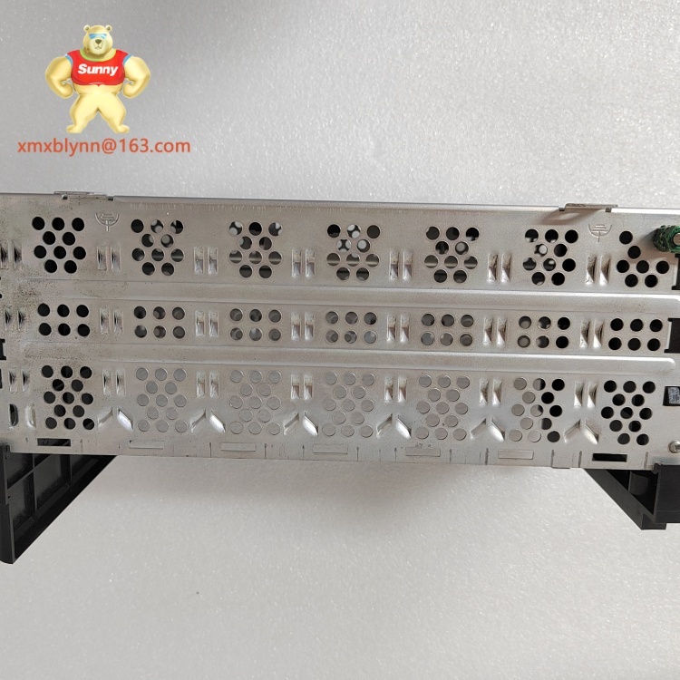 A-B	1756-A7 | ControlLogix Chassis (7-slot)