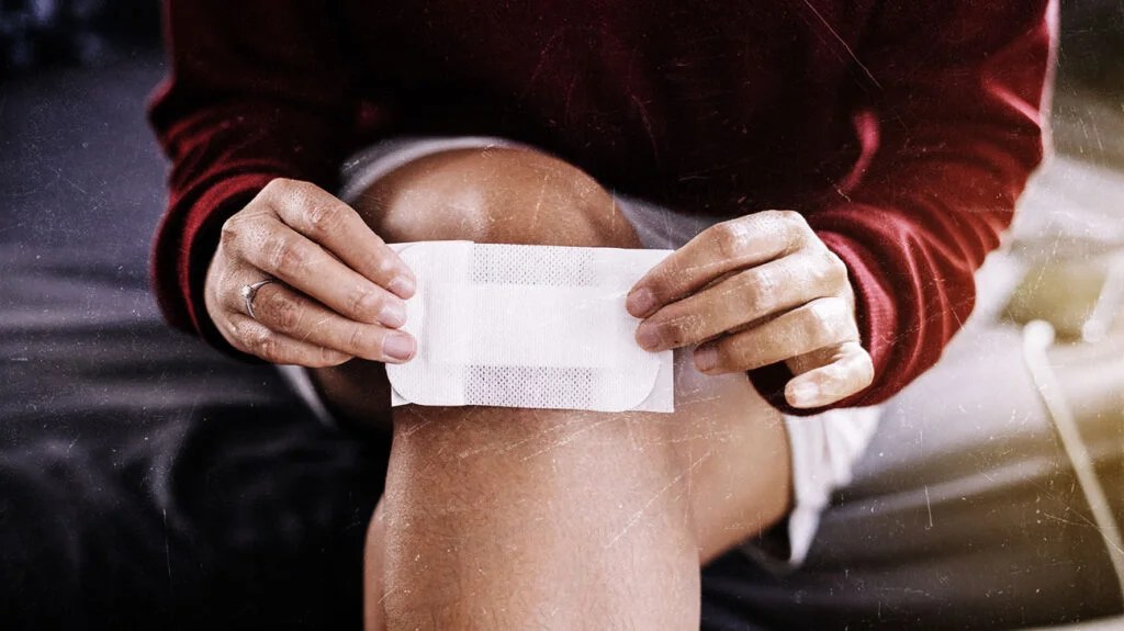 Hydrocolloid Dressing: What Is It, Uses, and More