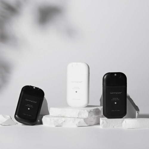 Black Hand-free Spray Card Hand Sanitizer-Volume 20mL-Flat spray bottle, card type, fine mist plastic bottle, portable, small moisturizing container, suitable for perfume, disinfectant, hand spray, liquid.