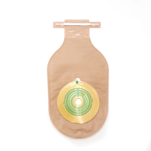 One-piece Ostomy pouch with aluminum strip