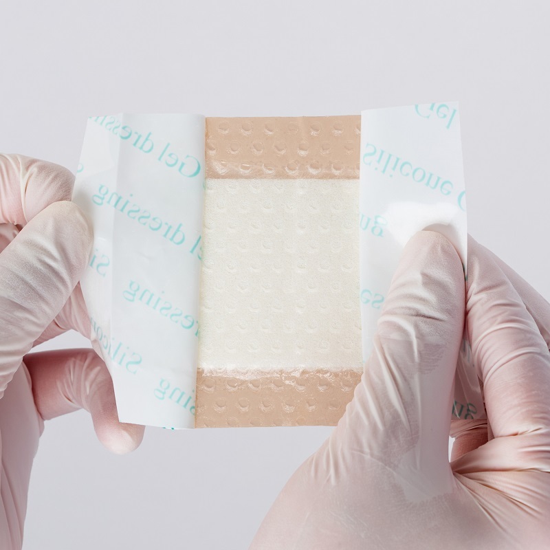 Silicone Self-Adhesive Foam Dressings With Border, Size 5 cm x 5 cm / 2'' x 2'', Advanced Wound Care Solution