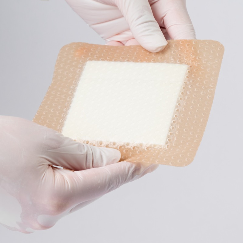 Silicone Adhesive Foam Dressing With Border, Size 10 cm x 10 cm / 4'' x 4'', Advanced Wound Care Solution