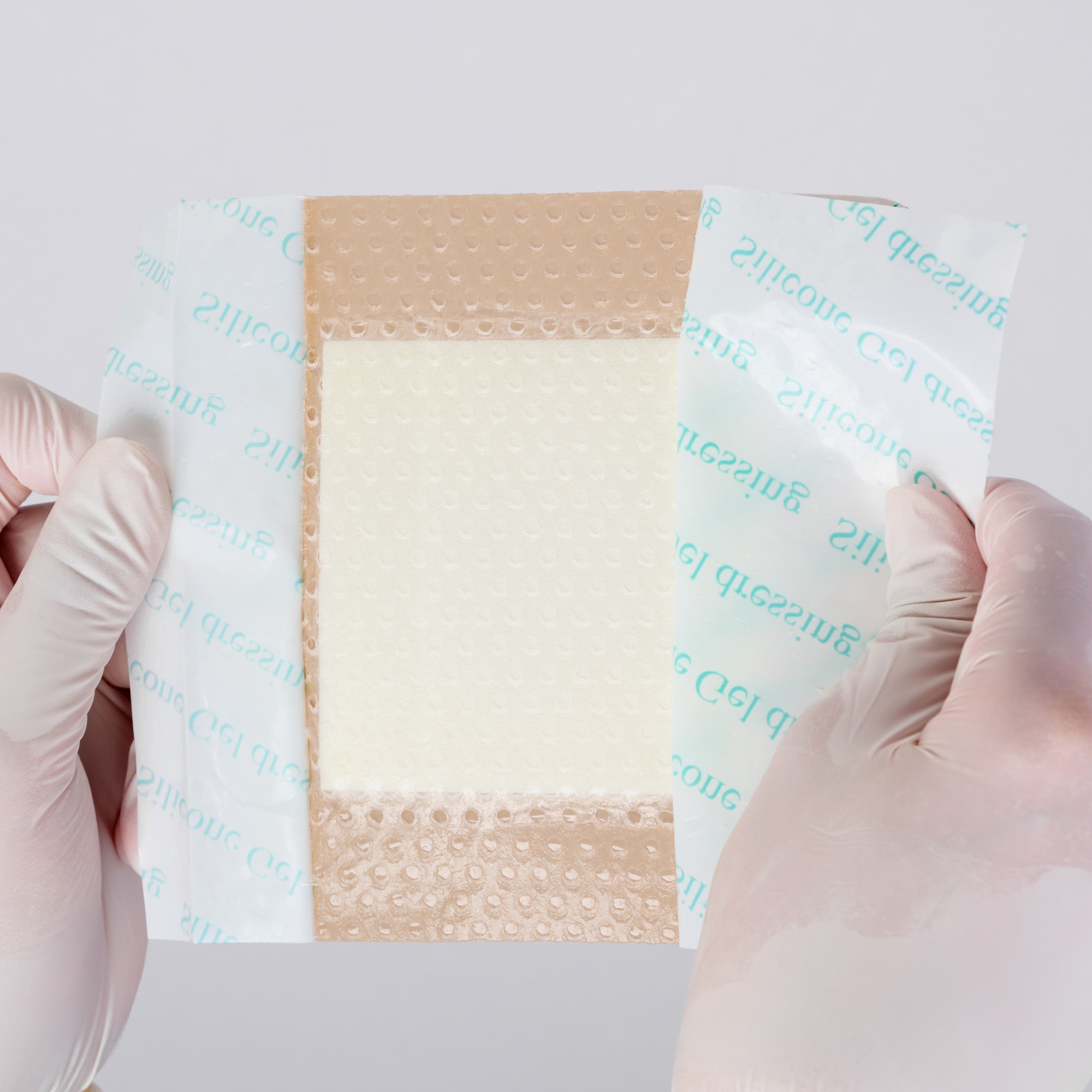 Silicone Adhesive Foam Dressing With Border, Size 10 cm x 10 cm / 4'' x 4'', Advanced Wound Care Solution