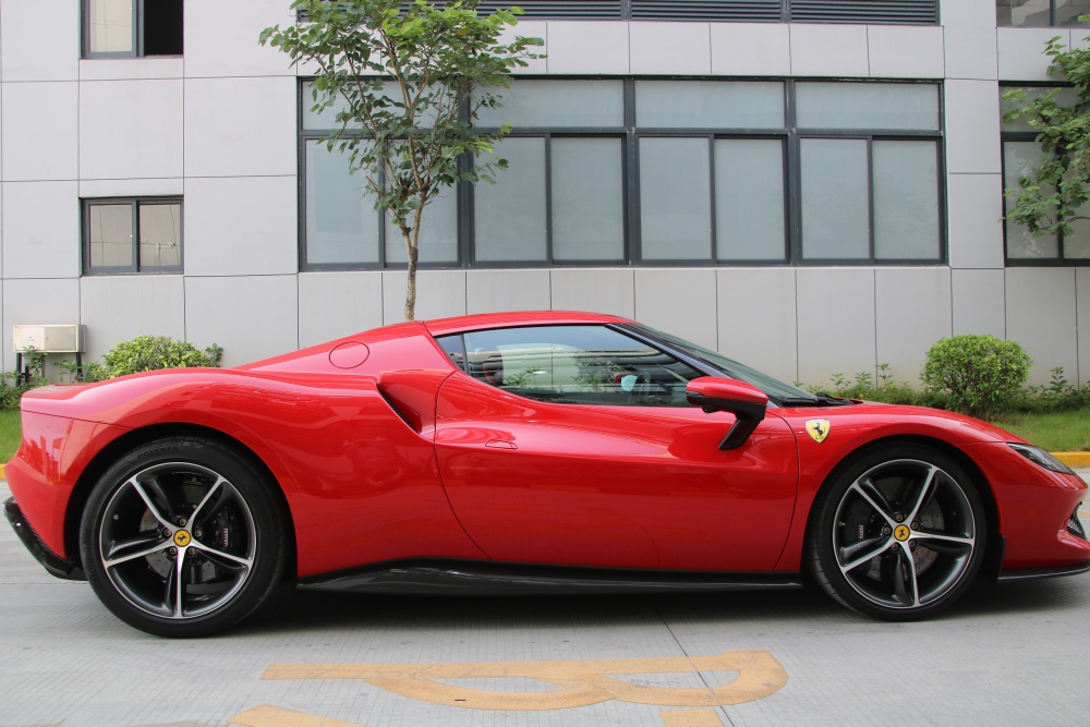 Ferrari 296